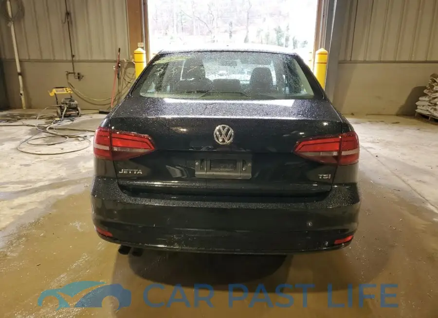 3VW2B7AJ0HM285579# 6
