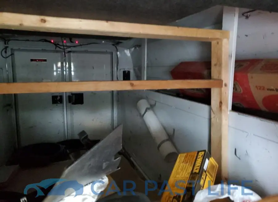 1FDWE3F64KDC56349# 11