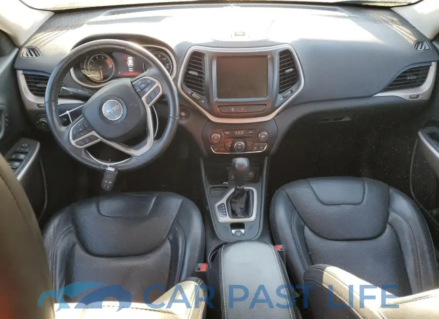 1C4PJLDS3HW619757# 8