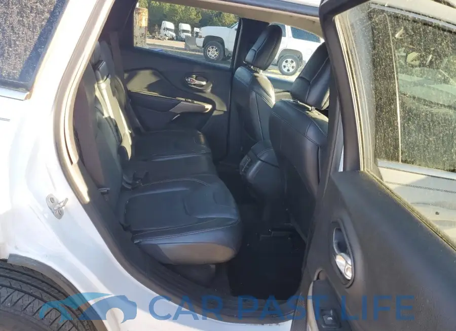 1C4PJLDS3HW619757# 10