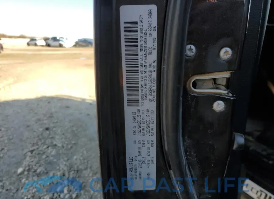 3C63RRHL5JG270318# 14