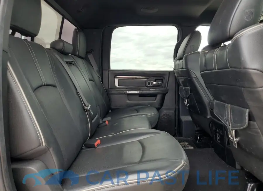 3C6UR5GL8JG277827# 10