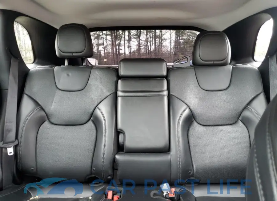 1C4PJMDX4KD351113# 10