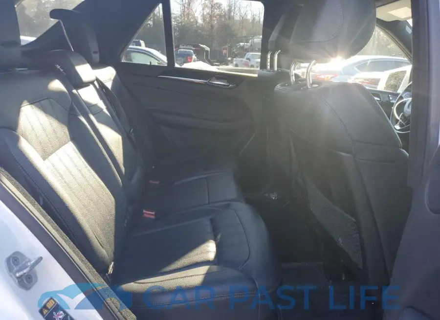 4JGDA5HB9HA862703# 10