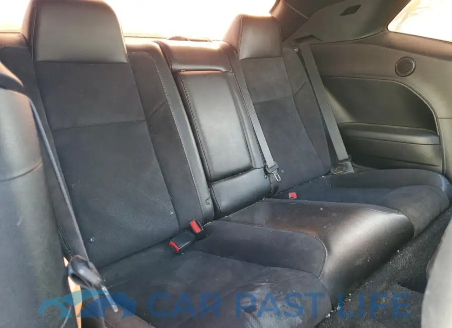 2C3CDZFJ7KH574085# 10