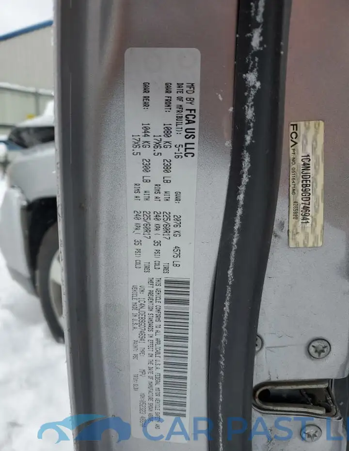 1C4NJDEB9GD746941# 12