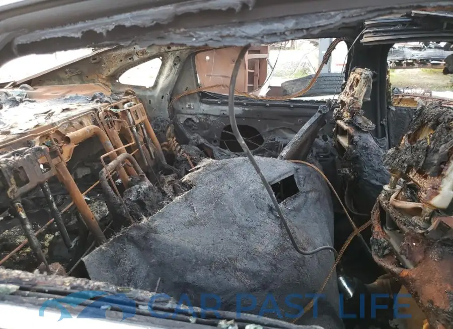 1G1ZH5SX9GF203704# 10
