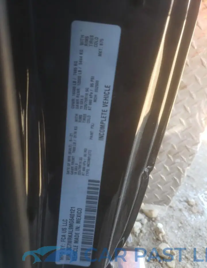 3C7WRKAL9MG640121# 12