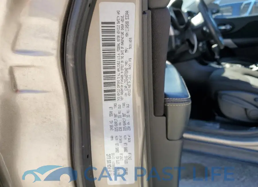 1C4PJLCS6HW572242# 13