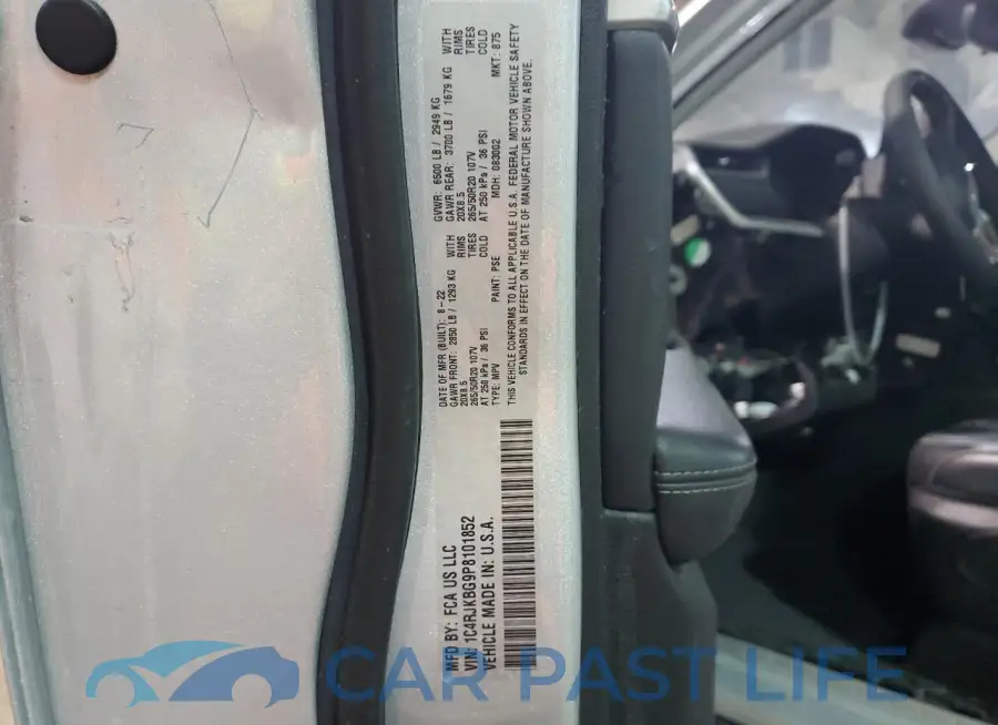 1C4RJKBG9P8101852# 14