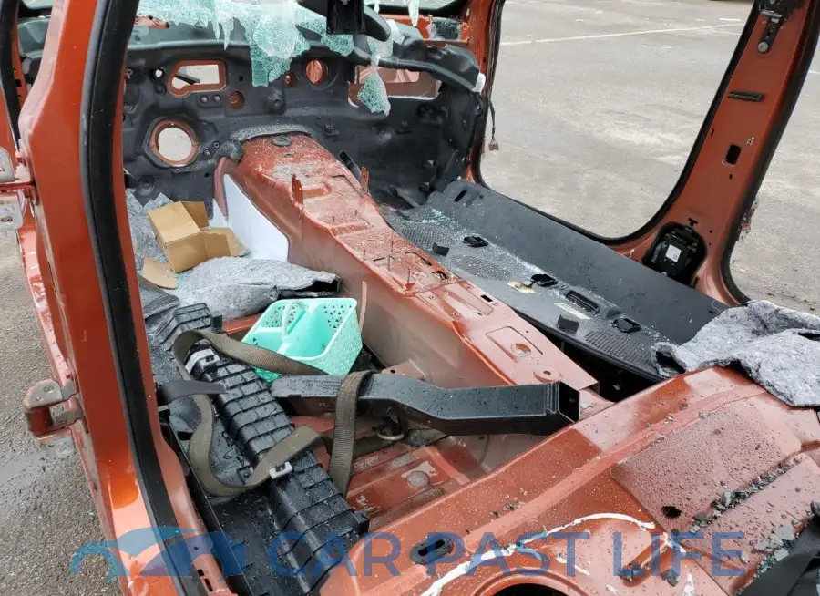 2C3CDXGJ7MH545062# 8