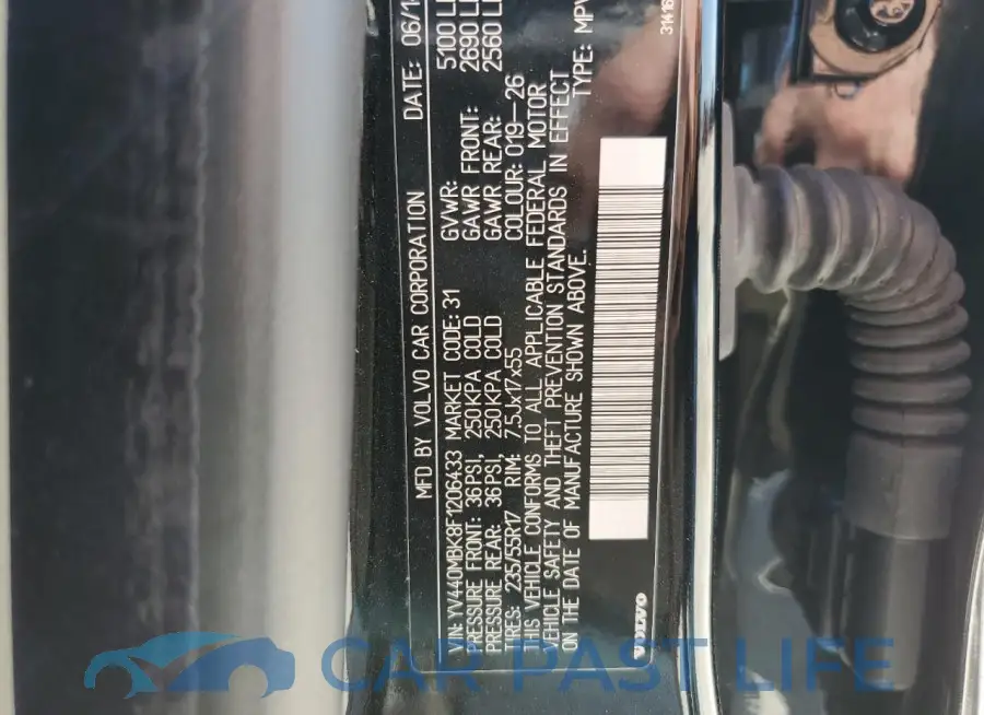YV440MBK8F1206433# 12