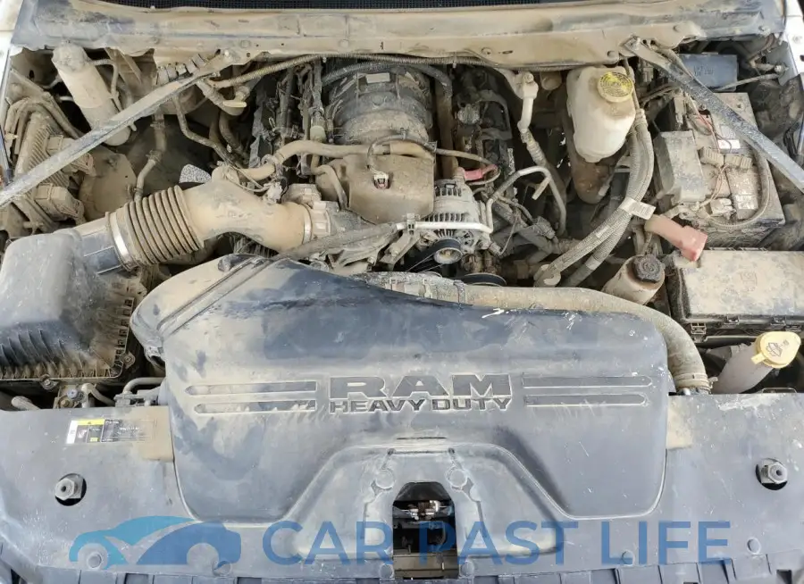 3C7WRNFJ8KG646532# 11