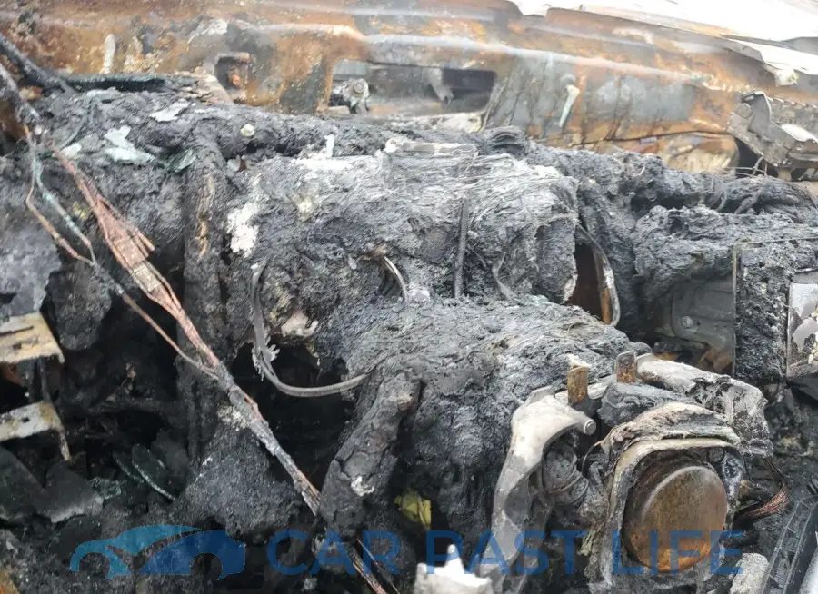 KNMAT2MV6JP587830# 9