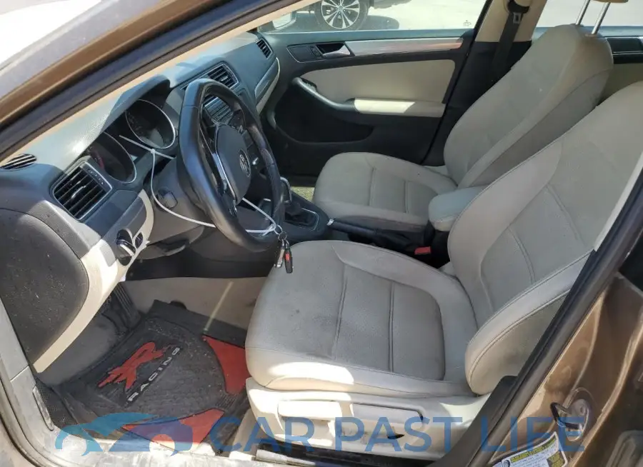 3VWD17AJ8FM204398# 7