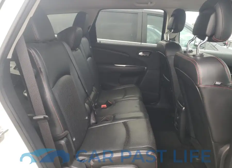 3C4PDCEG4GT105423# 11