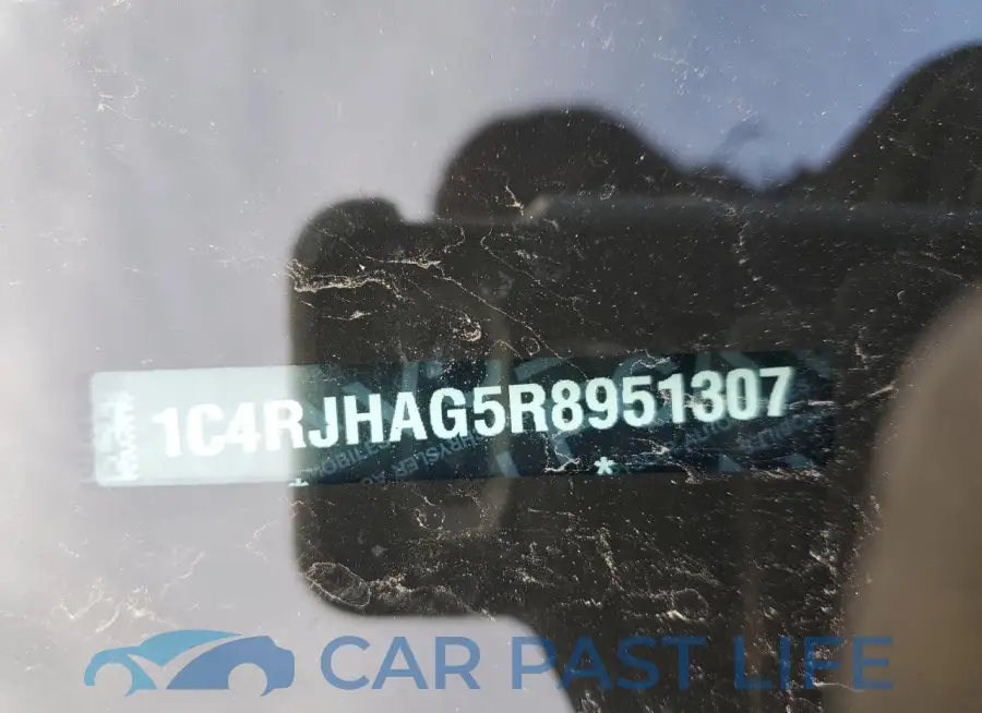 1C4RJHAG5R8951307# 12