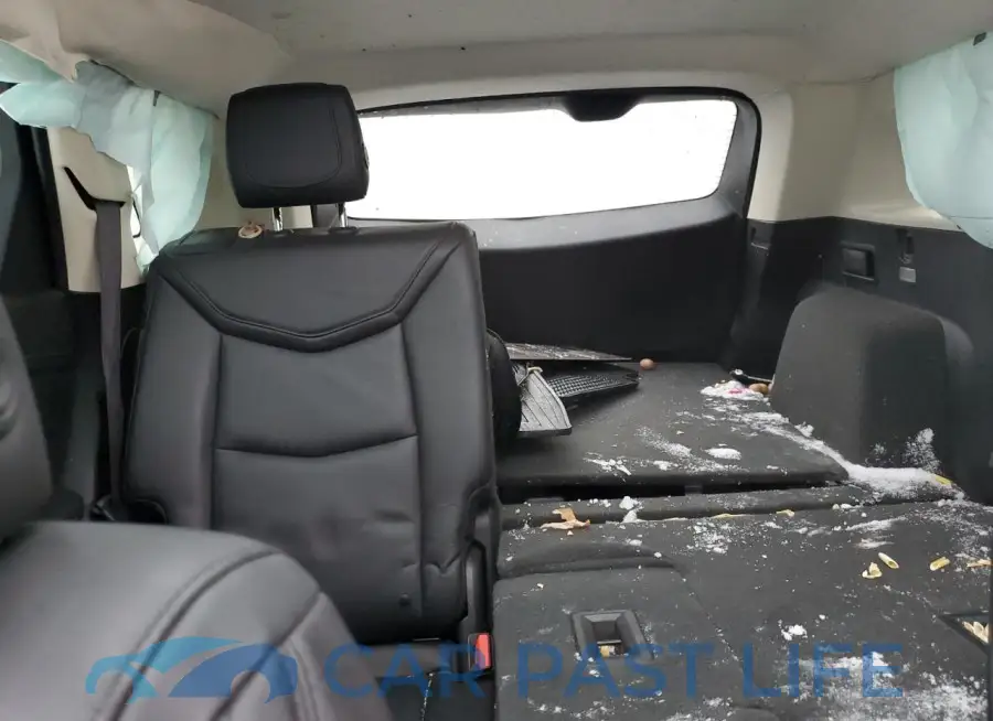1GYKNDRS1JZ115557# 10