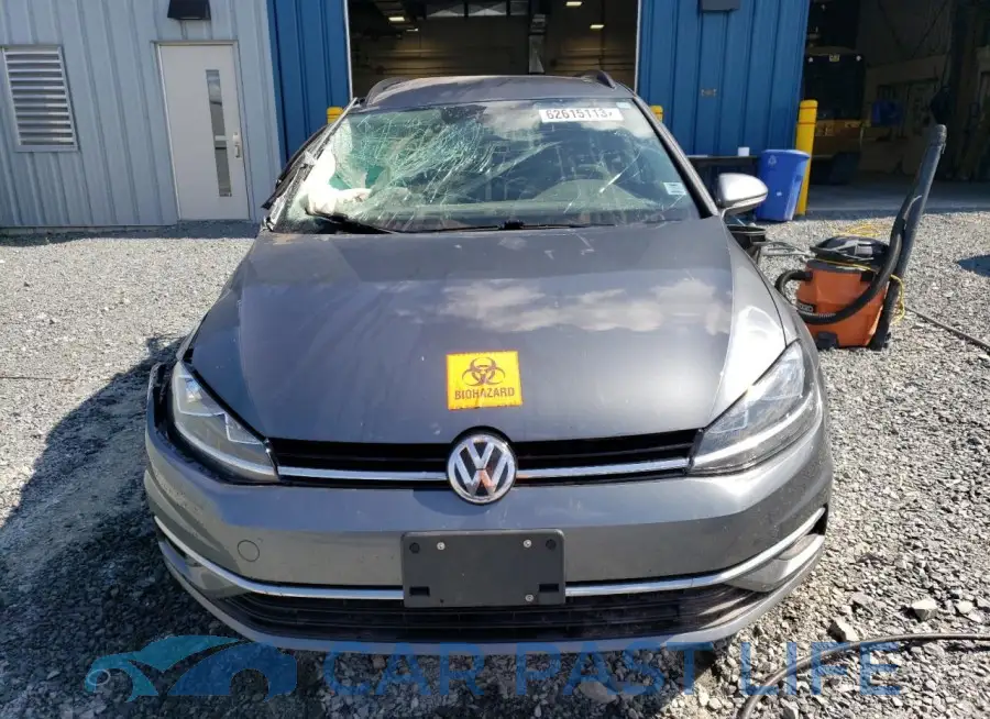 3VW117AU2KM523657# 5
