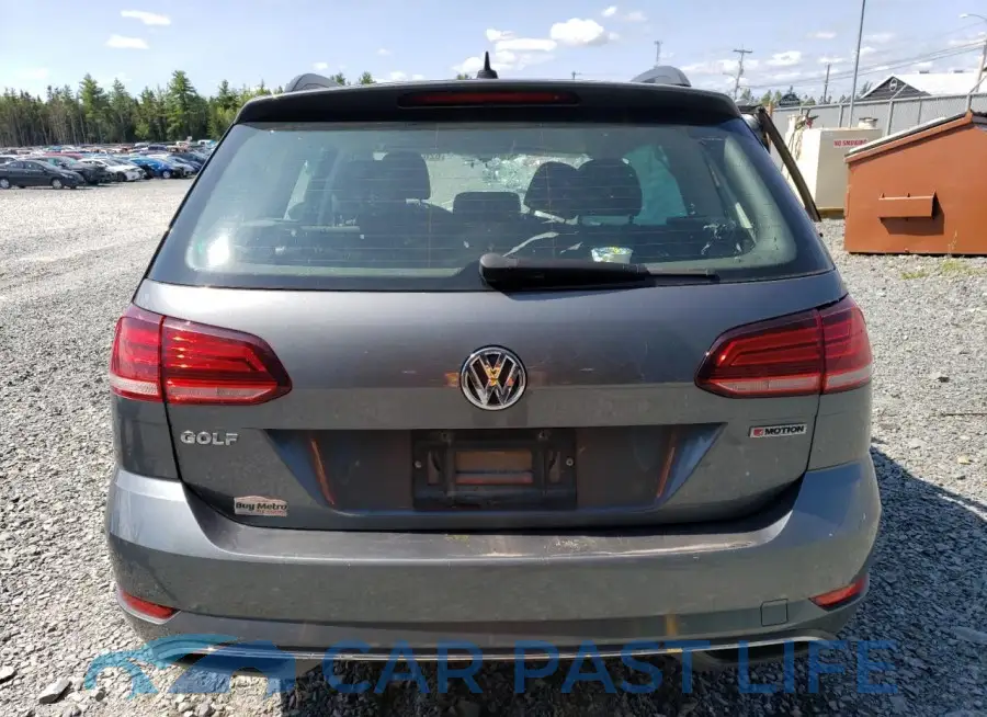 3VW117AU2KM523657# 6