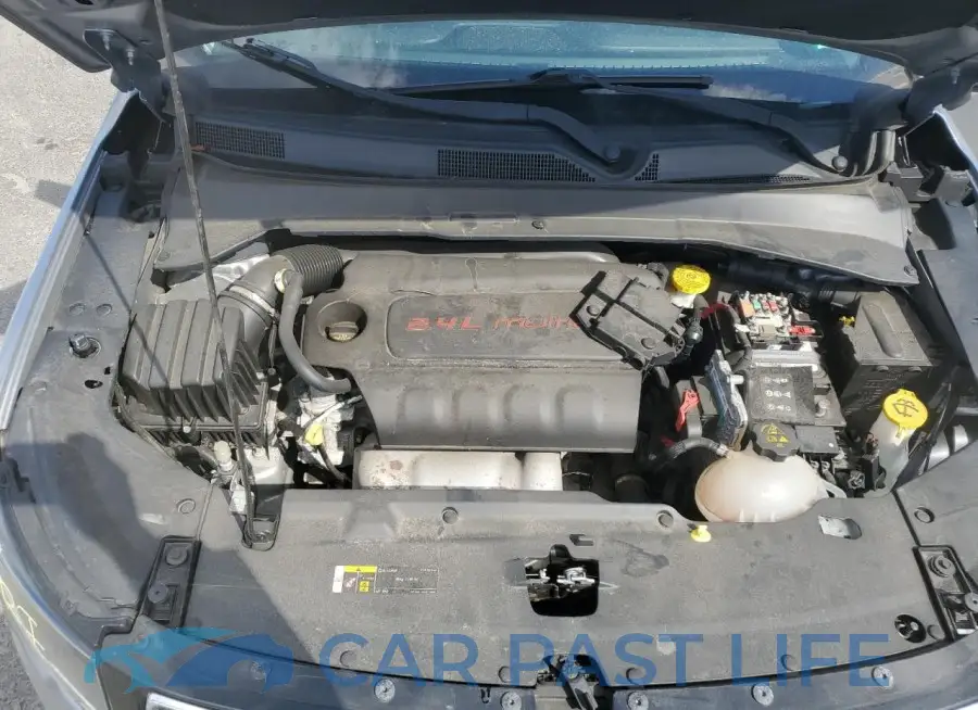 3C4NJDBB4JT155115# 12