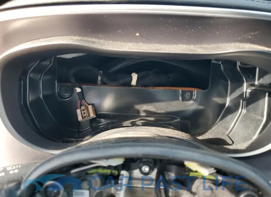 2C3CDXGJ8MH561481# 9