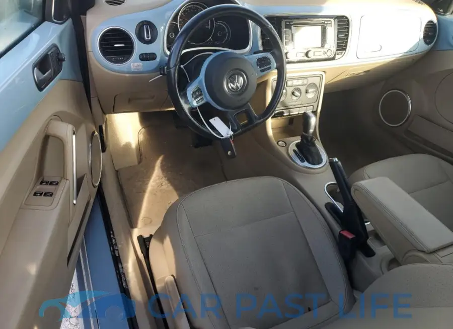 3VW5A7AT6FM812331# 8