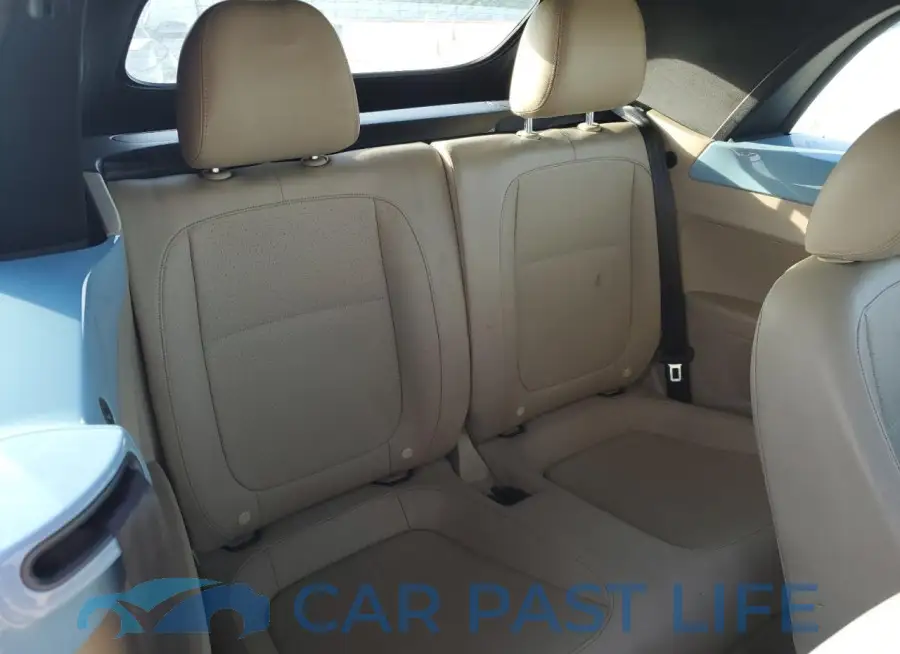 3VW5A7AT6FM812331# 10