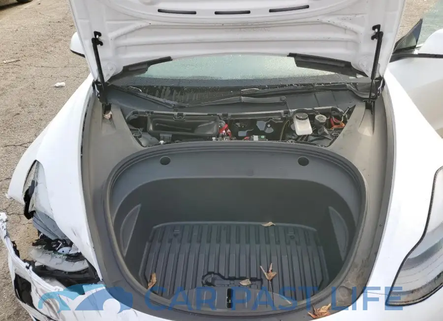 5YJ3E1EAXPF393894# 11