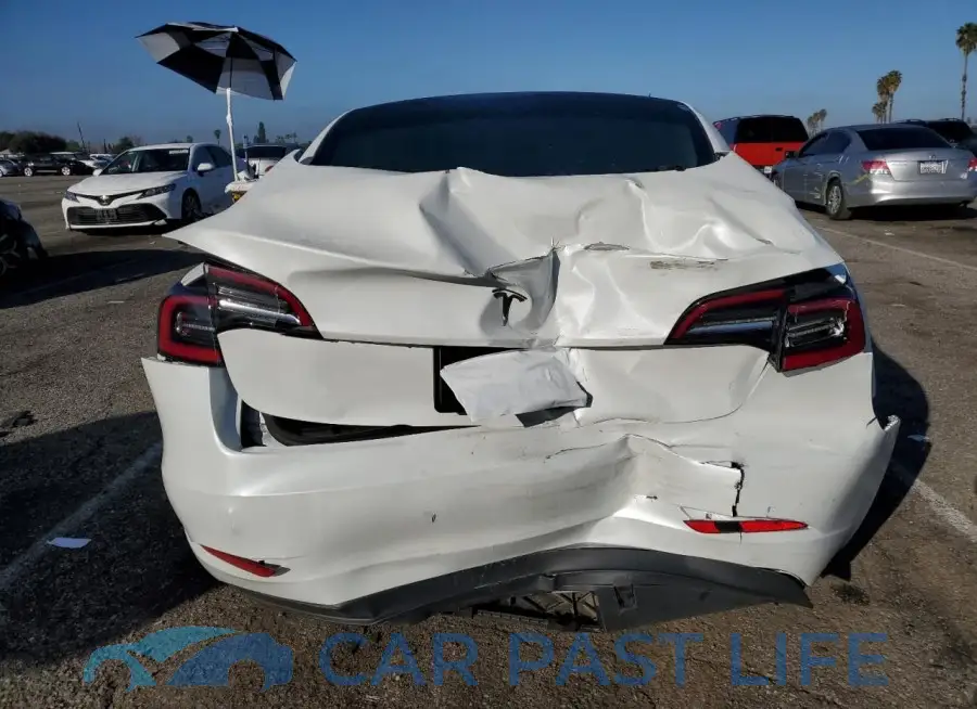 5YJ3E1EAXPF393894# 6