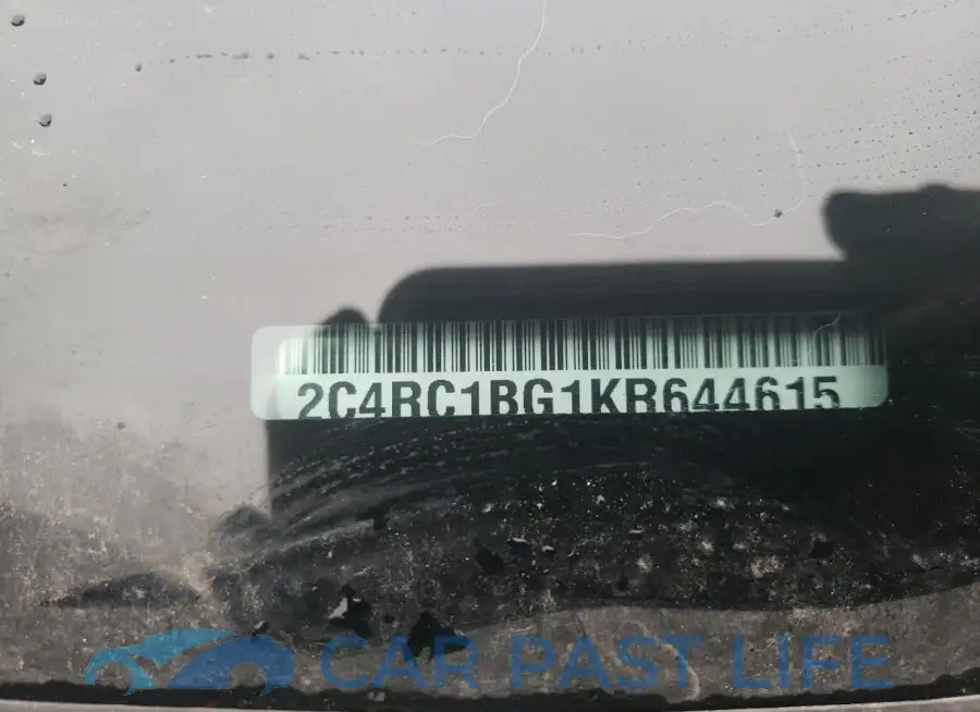 2C4RC1BG1KR644615# 12