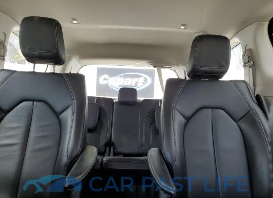 2C4RC1L72NR196064# 10