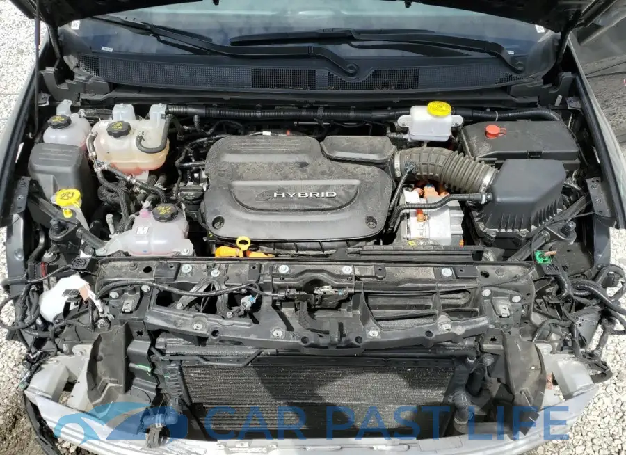 2C4RC1L72NR196064# 12