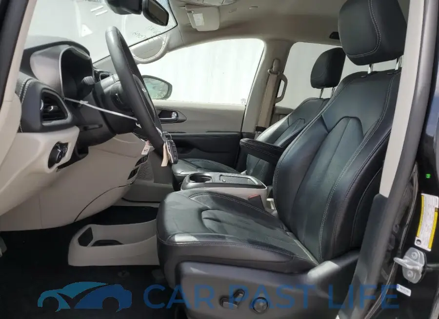 2C4RC1L72NR196064# 7