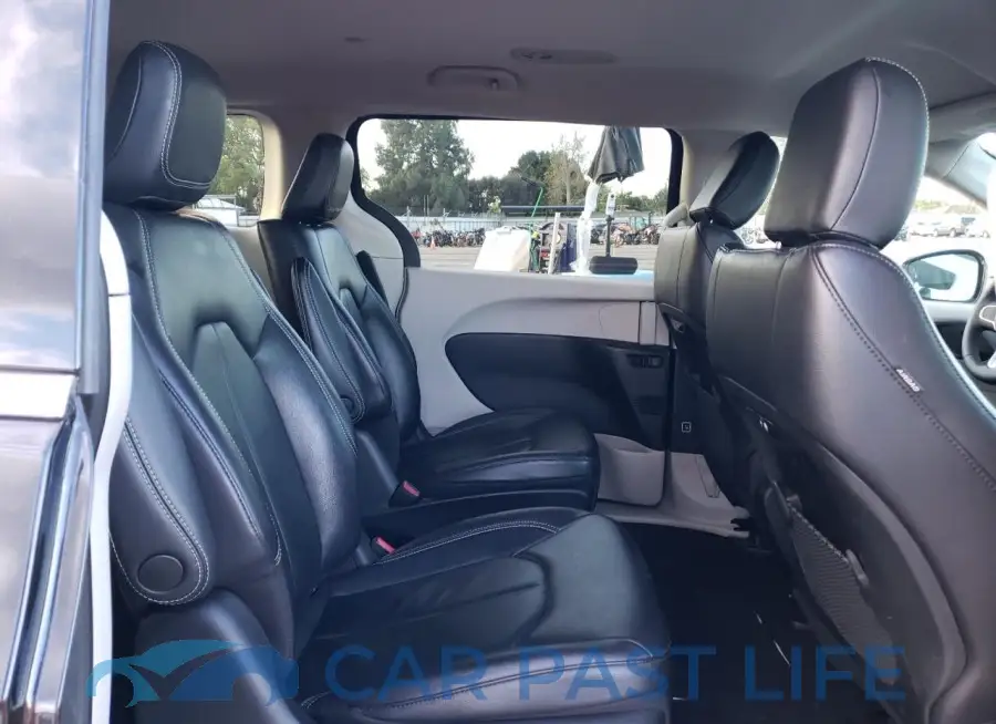 2C4RC1L79NR184171# 11