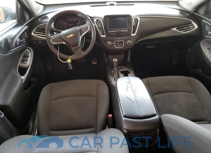 1G1ZD5ST5JF131223# 8
