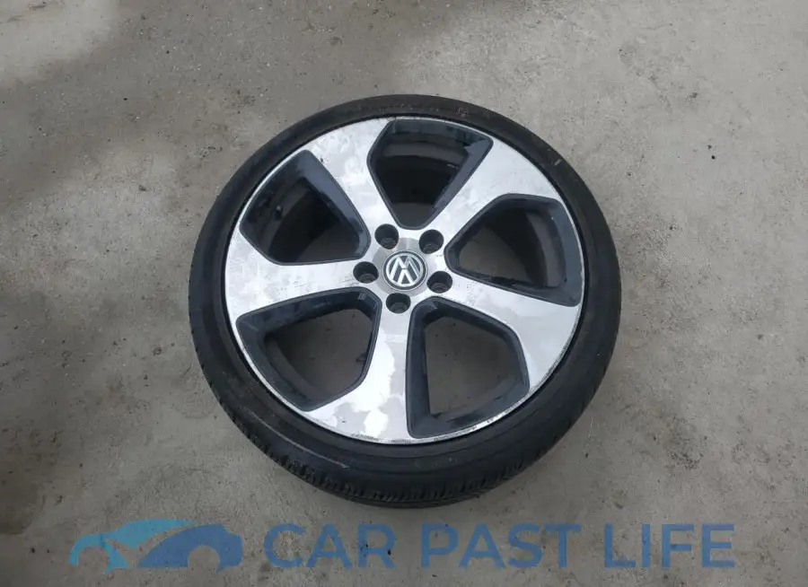3VW5T7AU5GM062733# 12