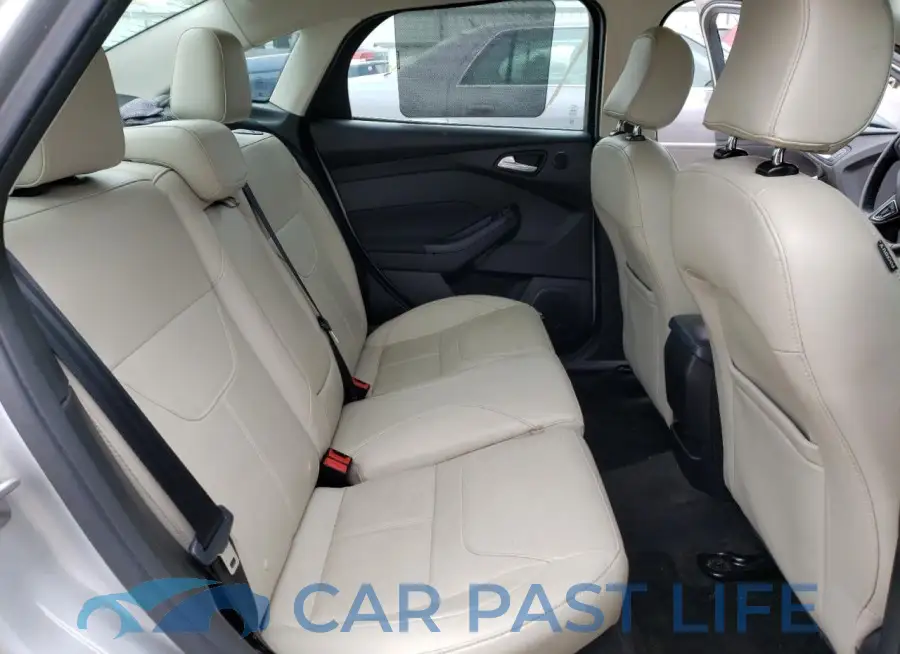 1FADP3J2XJL314999# 10