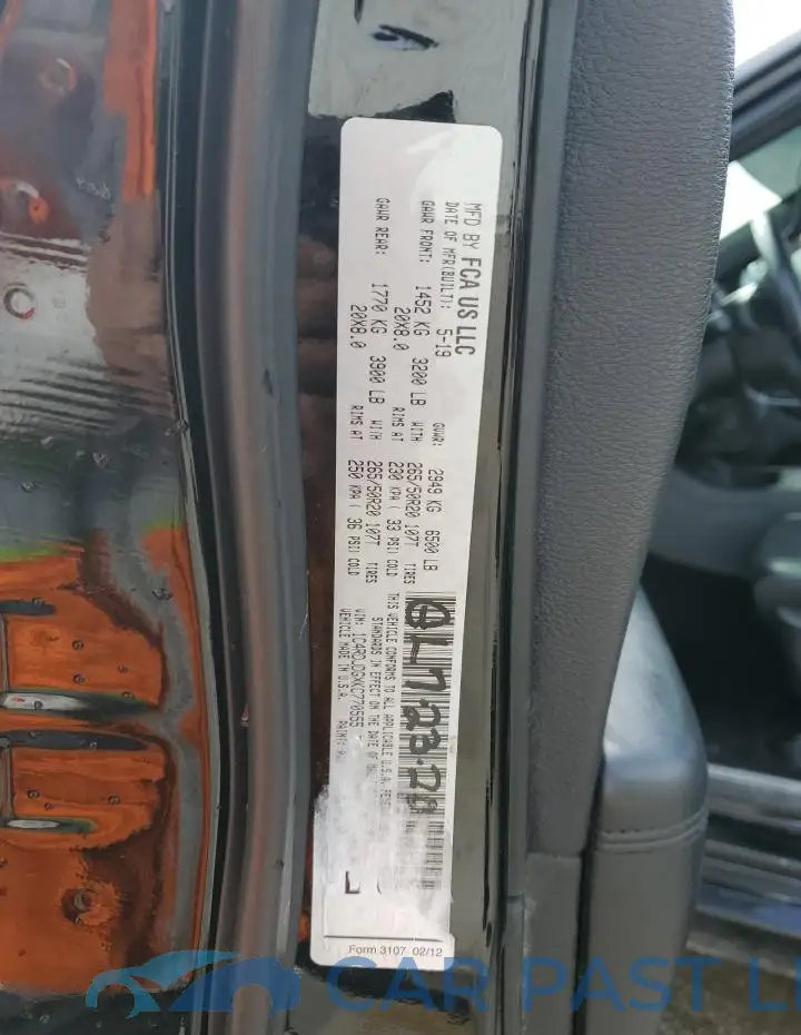 1C4RDJDGXKC770555# 12