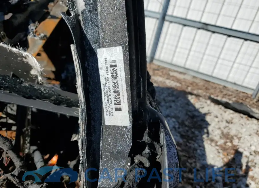 SALWR2EF8GA572066# 13