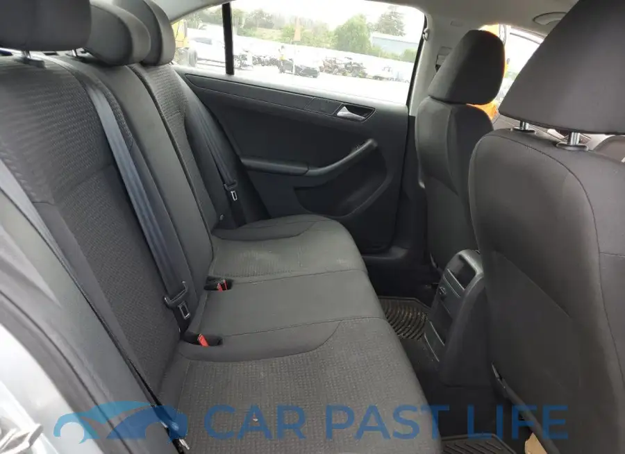 3VW1K7AJ4FM254182# 10