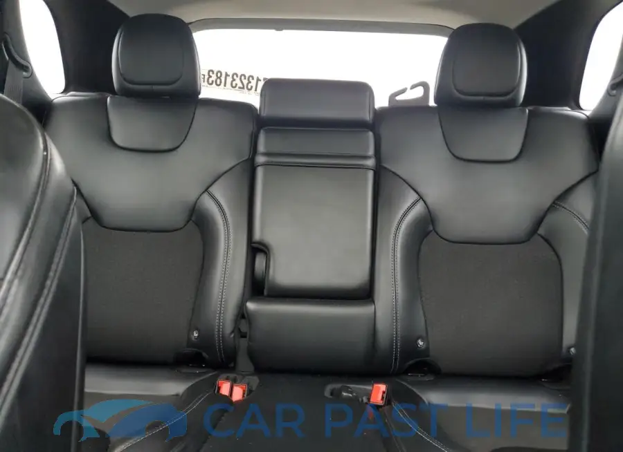 1C4PJLLB2KD129590# 10