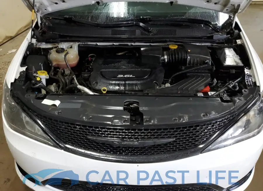 2C4RC1EG8JR172164# 12