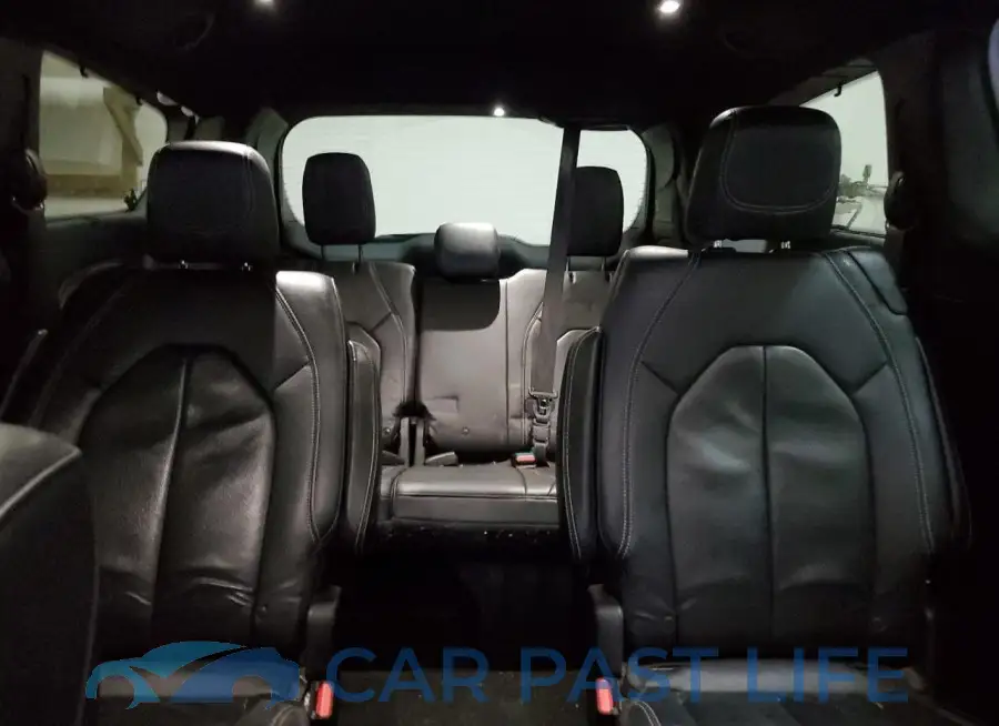 2C4RC1EG8JR172164# 10