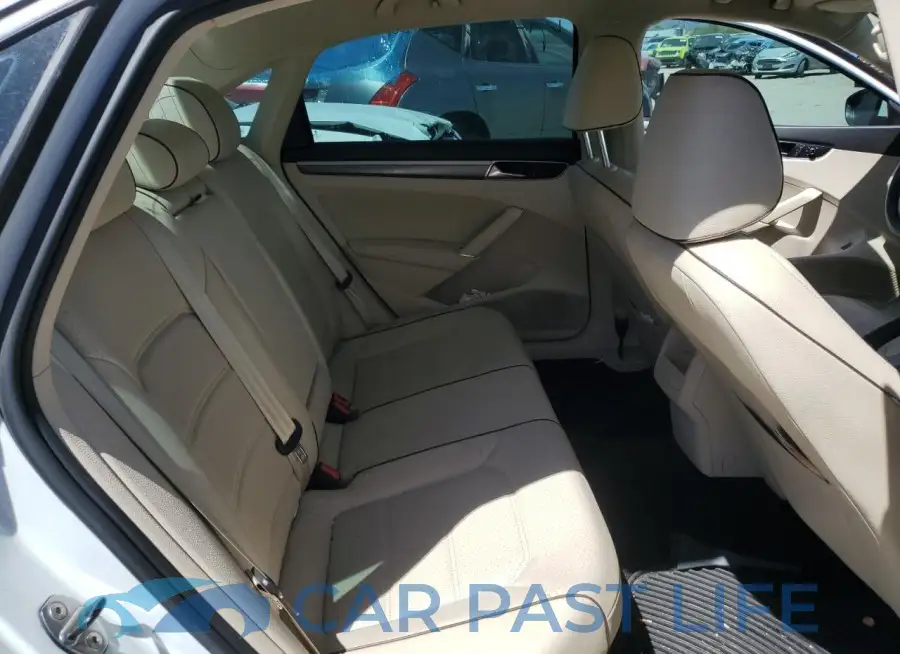 1VWDT7A33HC047475# 10