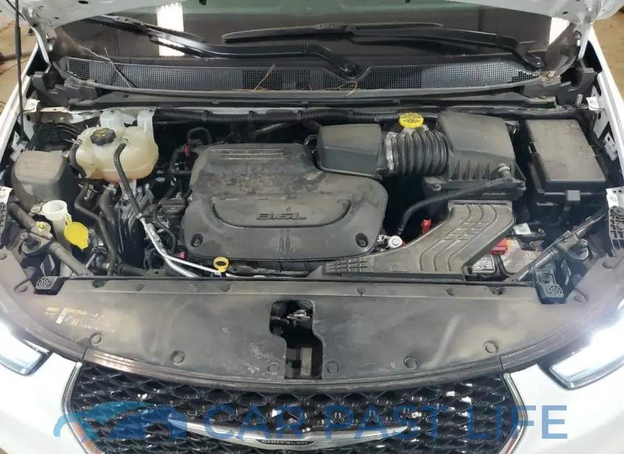 2C4RC1BG5NR198196# 12
