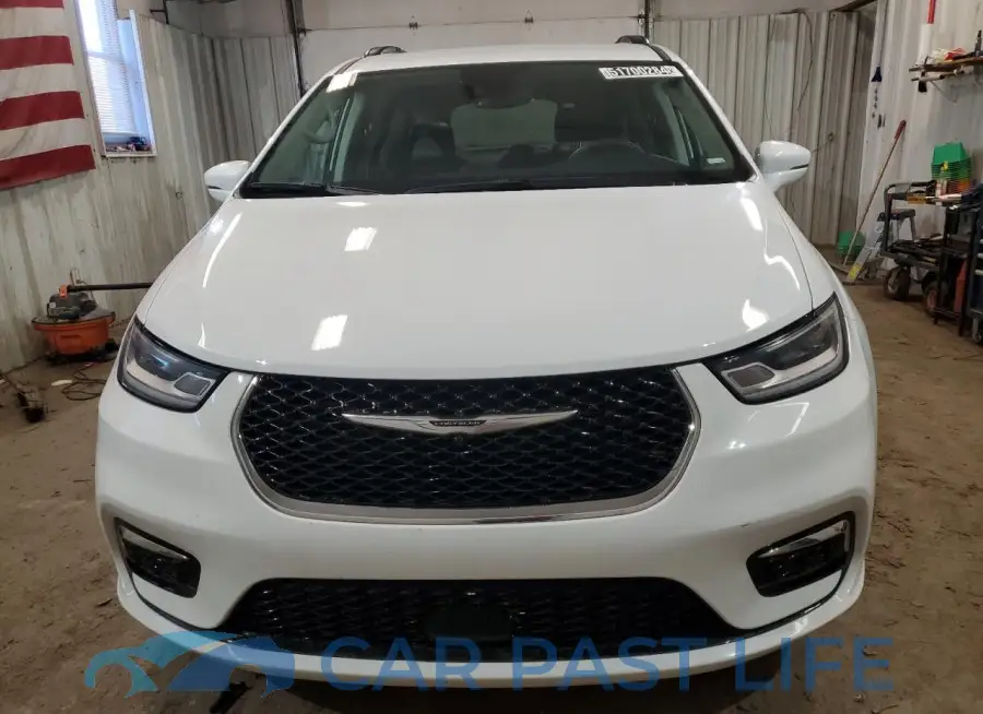 2C4RC1BG5NR198196# 5