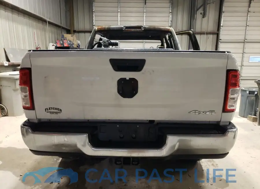 3C6UR5CJ4RG102152# 6