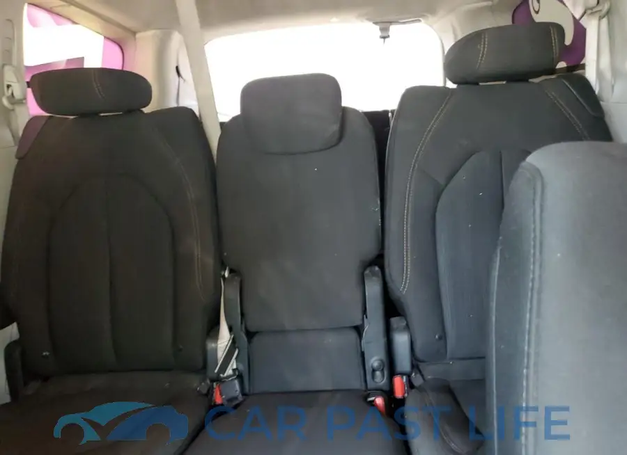 2C4RC1FG6JR294472# 10