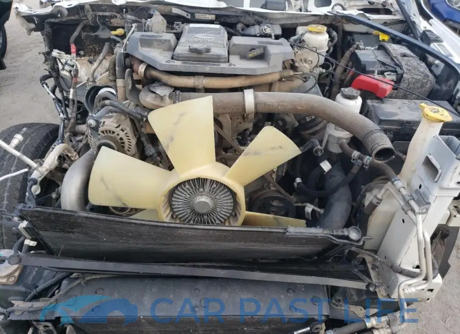 3C6UR5JL8KG678269# 11